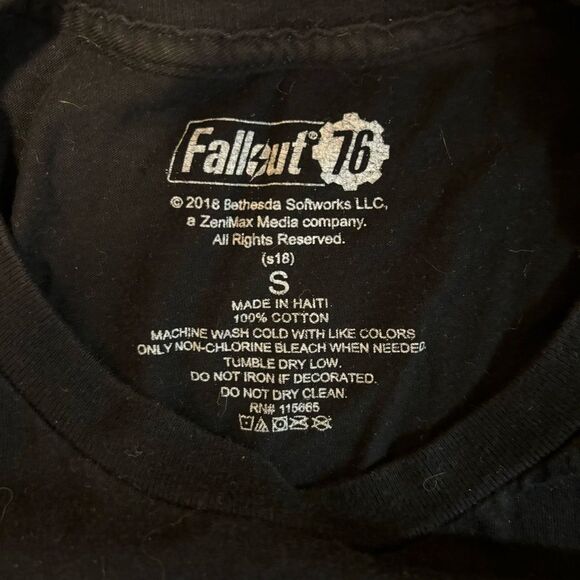 Fallout '76 Game PROMO LAUNCH SHIRT MEN SIZE Small - Picture 6 of 6